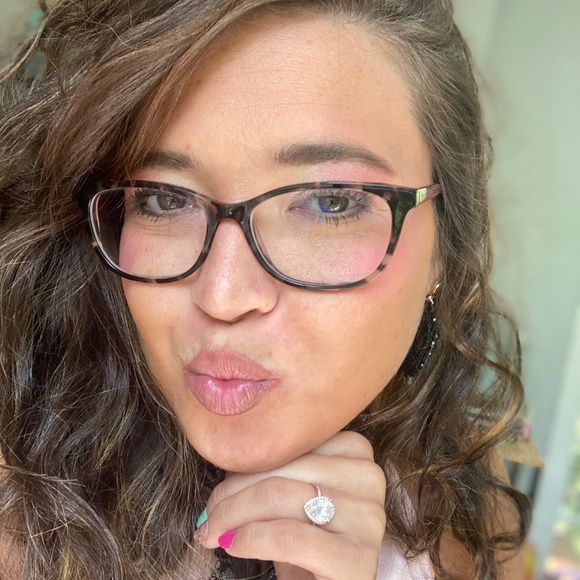 Meet your Posher, Kati - Picture 1 of 1